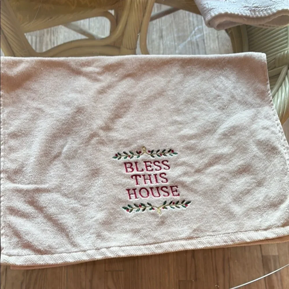 Christmas Holiday Hand Towels Set